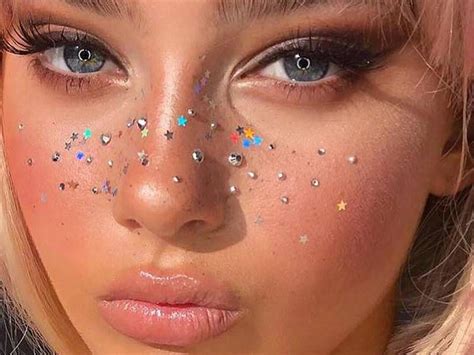 Best Faux Freckle Makeup Looks On Instagram By Loréal