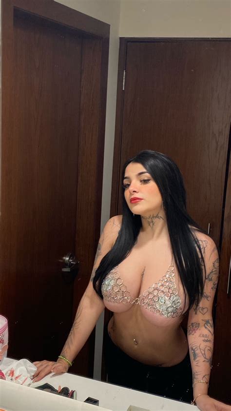 TW Pornstars 1 Pic Karely Ruiz Twitter Me Veo Linda 2 15 AM