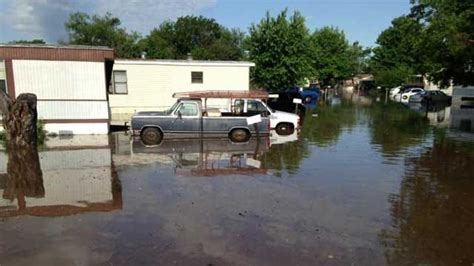 Okc Trailer Park Evacuated Due To Flooding Authorities Seek Missing Man