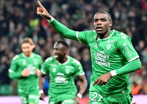 Niels Nkounkou Vers Un Transfert D Finitif Saint Etienne Africafoot