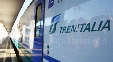 Eccezionale maltempo fermi i treni sulla linea tra Rimini Forlì e Ravenna