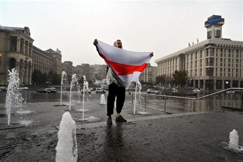 Bielorrusia Cientos de detenidos en Minsk en una nueva manifestación