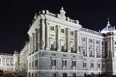 Night Photo of the Facade of the Royal Palace of Madrid Editorial Photo ...