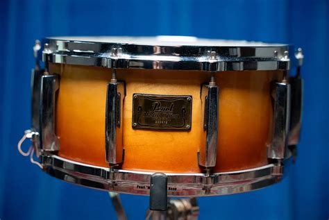 Rent Pearl Masters Custom Maple Snare Drum 14 Sunrise Fade