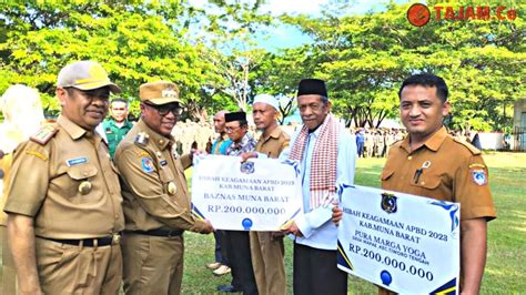 Perkokoh Moderasi Beragama Pj Bupati Mubar Salurkan Bantuan Hibah Rp