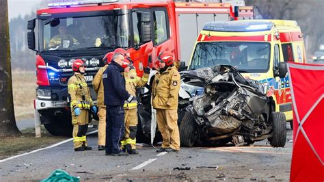 Wypadek Na Drodze Wojew Dzkiej