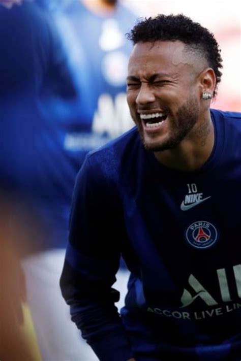 Time To Turn The Page Neymar Scores Stunning Winner On Psg Return