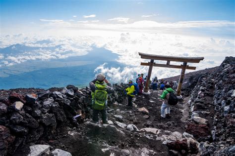 今年からスタート！富士山登山の新たな入山管理システム「静岡県富士登山事前登録システム」が試行開始 世界遺産マニア