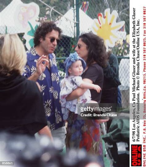 Paul Michael Glaser & Family Photos and Premium High Res Pictures ...