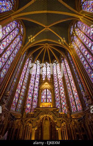 Il Vetro Macchiato Interno Della Sainte Chapelle Santa Cappella La