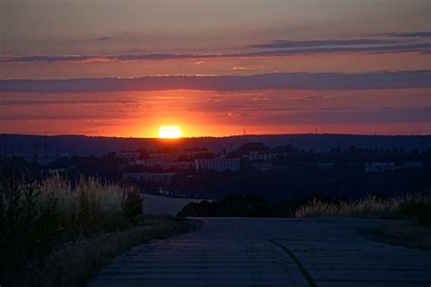 Atardecer Colina Ciudad Foto Gratis En Pixabay Pixabay