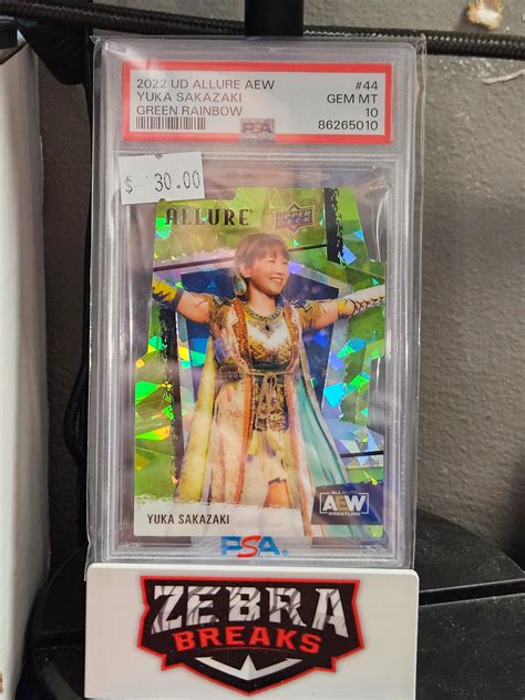 2022 Allure AEW Yuka Sakazaki Green Rainbow /99 PSA 10