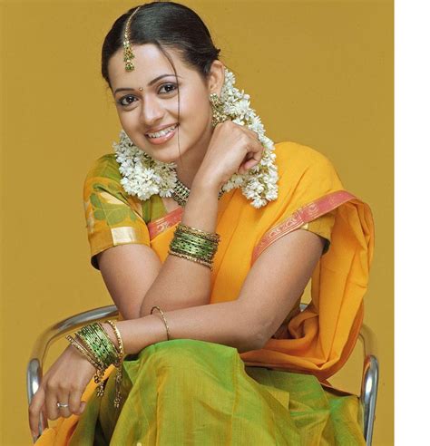 Liberalvichy South Indian Actress Bhavana Colourful Design In Saree