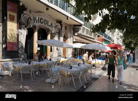 Cafe Nicola Portugal Fotografías E Imágenes De Alta Resolución Alamy