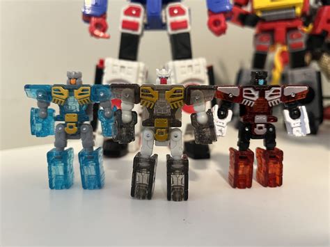 Transformers Legacy Voyager Metalhawk Twincast In Hand Images