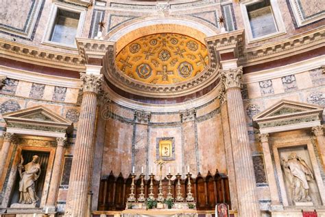 Altar of the Pantheon in Rome, Italy Editorial Stock Image - Image of ...