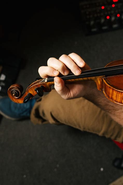 What Is The Difference Between A Fiddle And A Violin