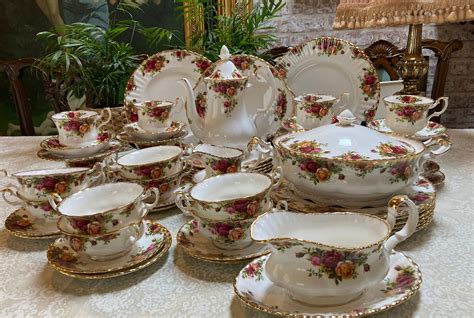 Royal Albert old Country Roses Dinner Set - Etsy