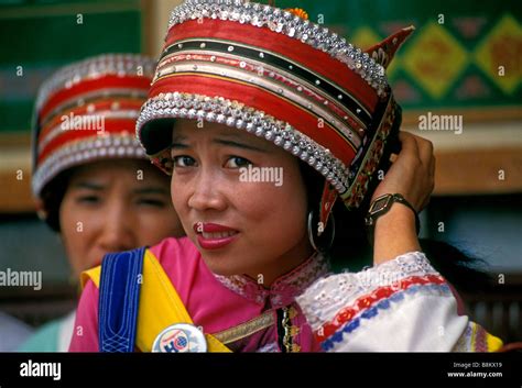 Chinese Woman Sani Woman Sani People Ethnic Group Ethnic Stock