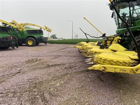 2022 John Deere 772 Self Propelled Forage Harvester Heads Rotary