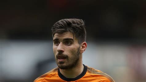 Ruben Neves signs new five-year Wolves deal | Football News | Sky Sports