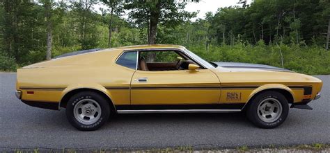 1972 Ford Mustang Mach 1 Fastback Is A Classic That Wont Cost You A