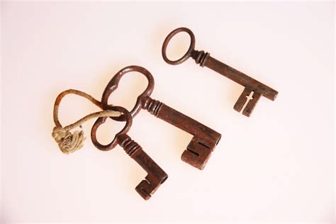 Antique Rustic Skeleton Keys Medieval Castle Keys By Hipposdream