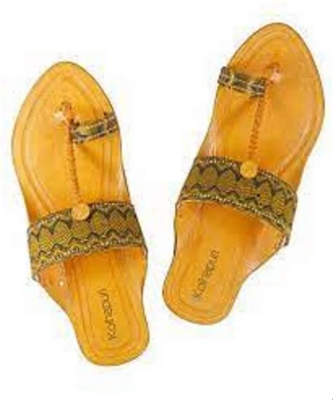 Men Kolhapuri Chappal At Rs Pair Men Kolhapuri Slipper In Wai