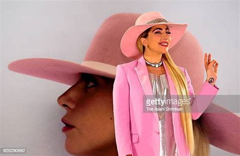 Lady Gaga Promotes New Album Joanne Photo Call Photos And Premium High