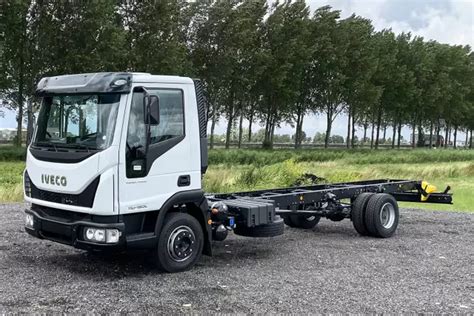 Chassis Cabin 4x2 For Sale New Chassis Cabs In Stock