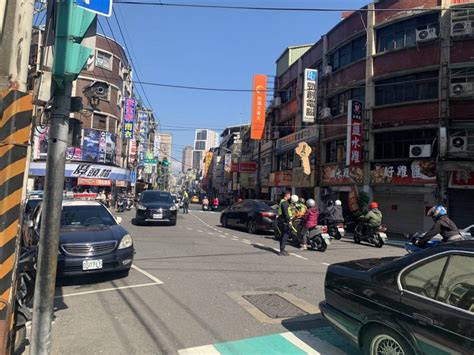 中和南山福德宮湧走春車潮 中和警加強疏導維持順暢 中華日報 Line Today