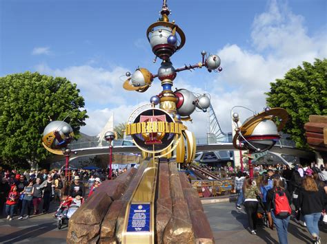 13 Facts About Disneylands Tomorrowland You Didnt Know