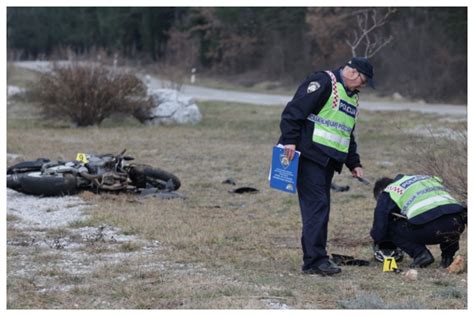 Strašna prometna nesreća Smrtno stradala 22 godišnja motociklistica