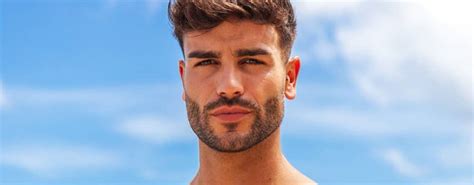 Los Mejores DESNUDOS De Dating Naked UK Famosos En Bolas