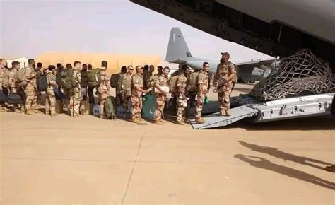 Niger Les Derniers Militaires Fran Ais Ont Quitt Le Pays La Plume