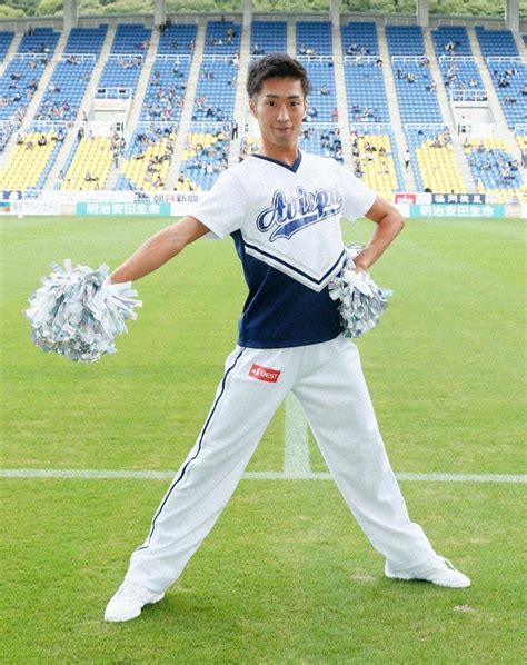 First Male Cheerleader In Japans Pro Soccer League Hopes To Carve Out