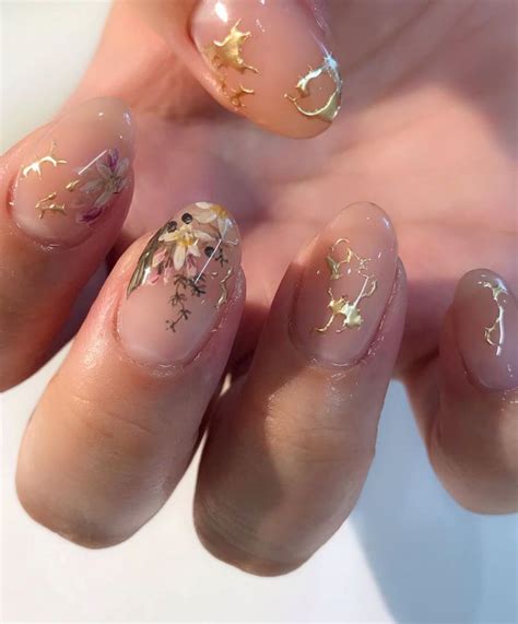 Follow Us This Nail Art Designs Does Super Natural Looks But Her