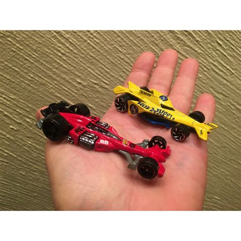 Hot Wheels Carrinhos Estilo Formula 1 Carros De Corrida Amarelo E