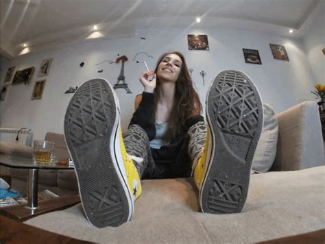 Foot Goddess Mia POV Smell My Converse And My Dirty White Socks