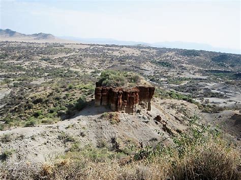 Olduvai Gorge - Archaeological Sites Of Tanzania - WorldAtlas