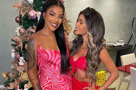 Ludmilla ganha de aniversário joias avaliadas em R 64 mil da esposa Brunna