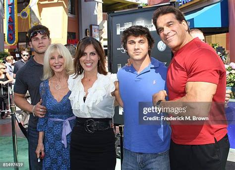 Lou Ferrigno And Family Photos and Premium High Res Pictures - Getty Images