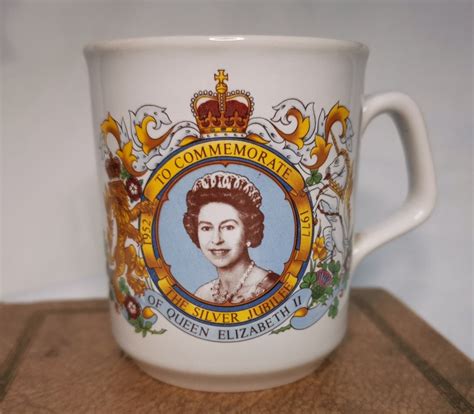 Queen Elizabeth Ii Silver Jubilee Mug Etsy