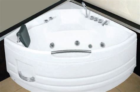 Jacuzzi Bathtub At Best Price In India