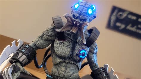 Neca Predator Stone Heart Concrete Jungle Short Review YouTube