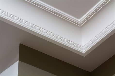 11 Ways To Incorporate Crown Molding Designs In Your Home Van Dykes