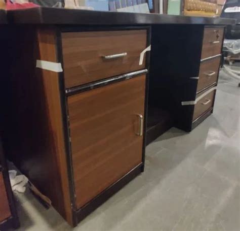 Engineered Wood Rectangular Brown Wooden Office Table With Storage At