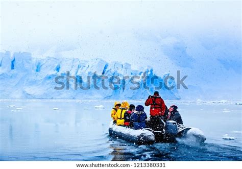 3,596 Antarctica Vessel Images, Stock Photos, 3D objects, & Vectors ...