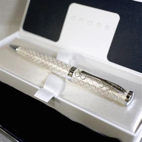 Cross Sauvage Ivory Pearl Lacquer Twisted Ballpoint Pen Wz Box Pen Case