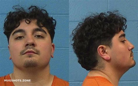 Gonzalez Adrian 03 09 2023 Williamson County Mugshots Zone